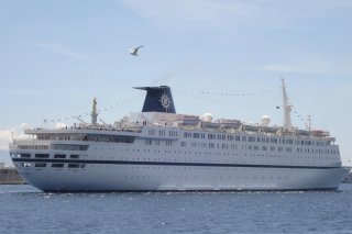 En 2024, les croisières à proximité du lieu de résidence des voyageurs sont restées attractives, la région méditerranéenne demeurant la destination la plus populaire pour les passagers européens, suivie par les Caraïbes et l'Europe du Nord. KEYSTONE/AP/ROBERTO MUNAO